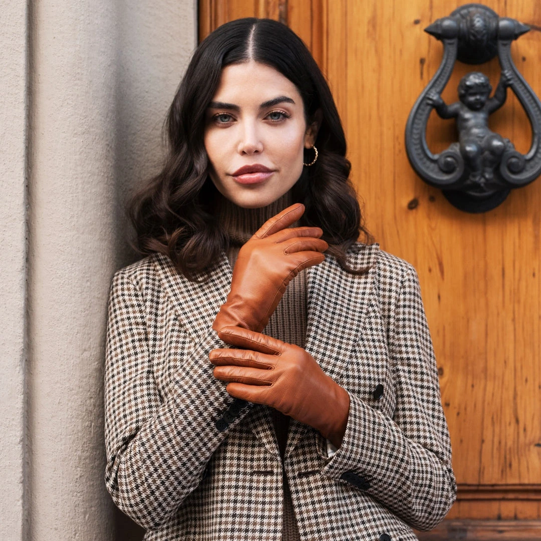 Fratelli Orsini Isabella (cognac) - Lambskin Leather Gloves With Cashmere Lining & Touchscreen 5 Fratelli Orsini Isabella (cognac) - Lambskin Leather Gloves With Cashmere Lining & Touchscreen