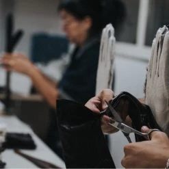 Fratelli Orsini Women's Gloves Francesca (black) - Lambskin Leather Gloves With White Fur Lining 9 Fratelli Orsini Women's Gloves Francesca (black) - Lambskin Leather Gloves With White Fur Lining